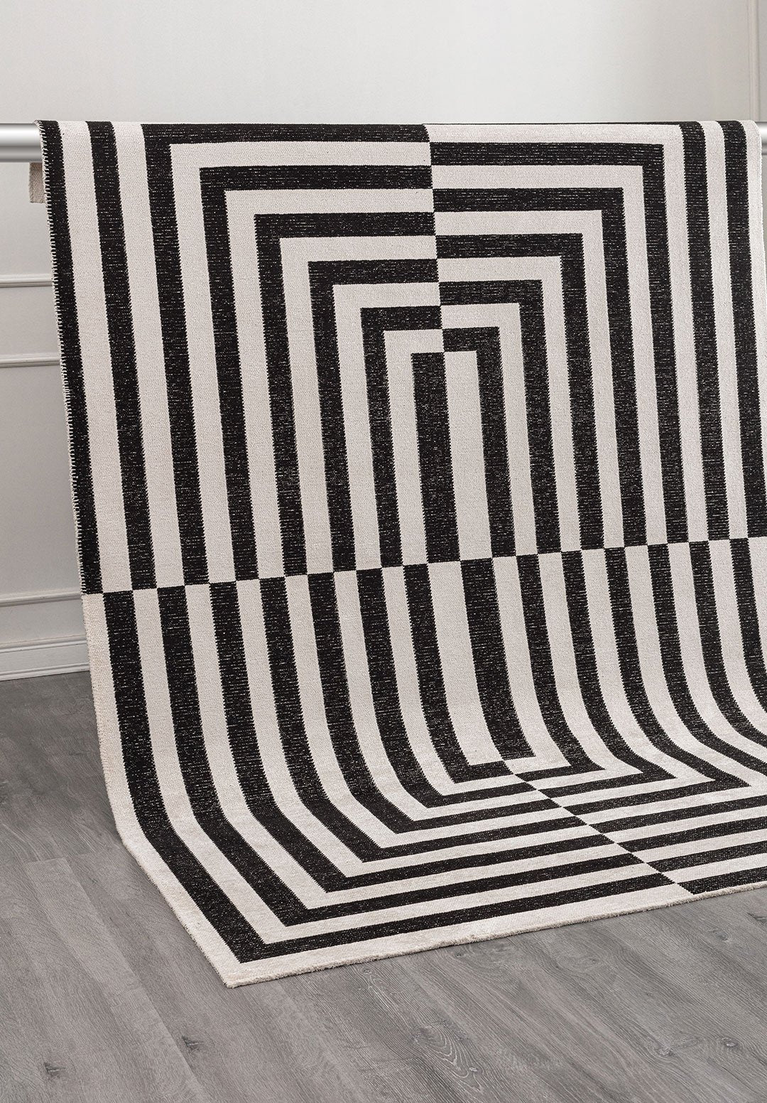 Enigma Black - Ecru Rug Rugs - Venetto Design Venettodesign.com