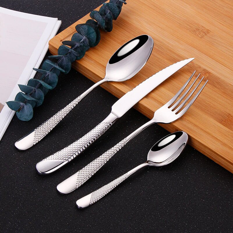 Ferran Silver 18/10 Stainless Steel Cutlery Set with Diagonal Textured Handle - Venetto Design Venettodesign.com