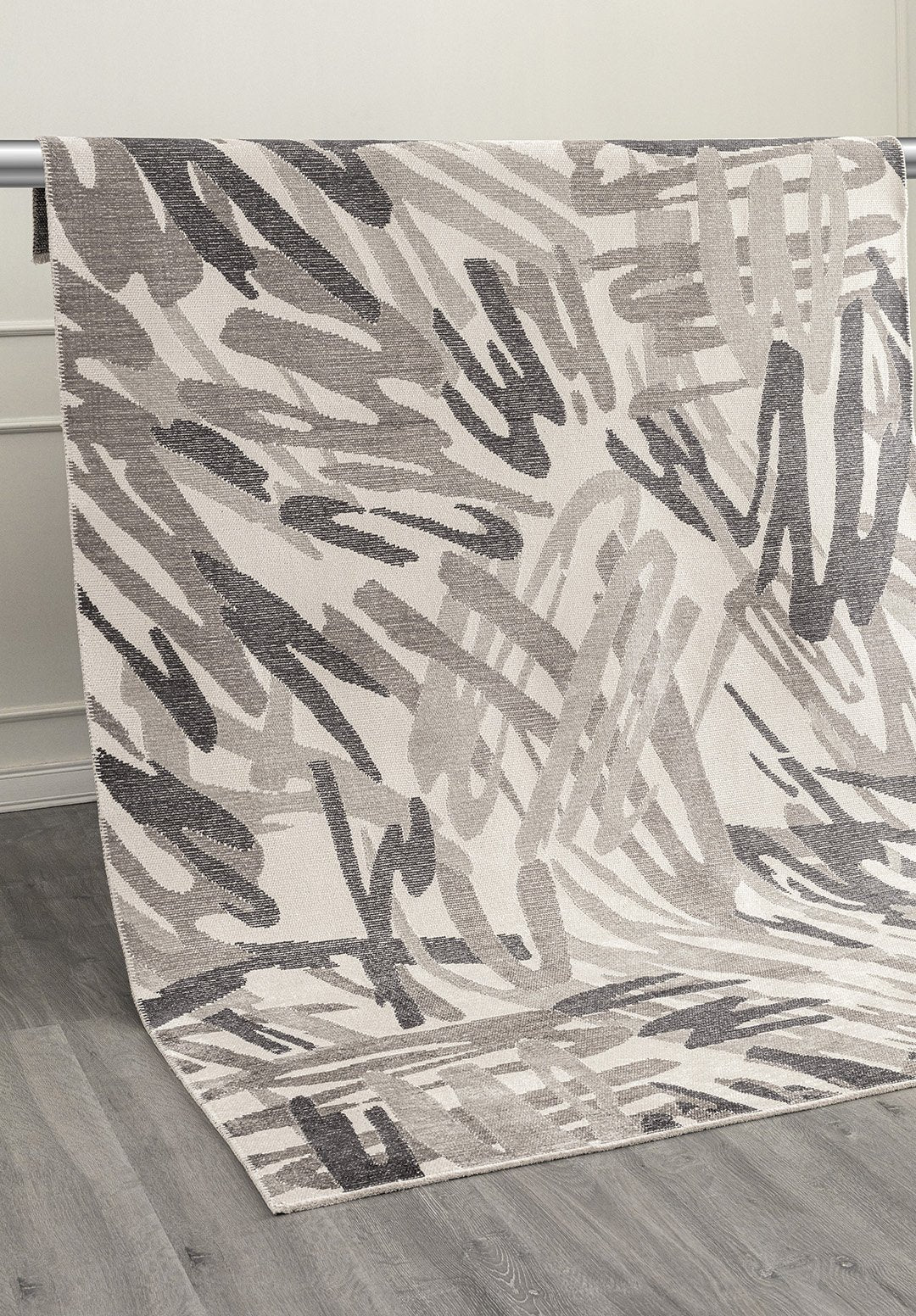 Carnival Charcoal - Ecru Rug Rugs - Venetto Design Venettodesign.com