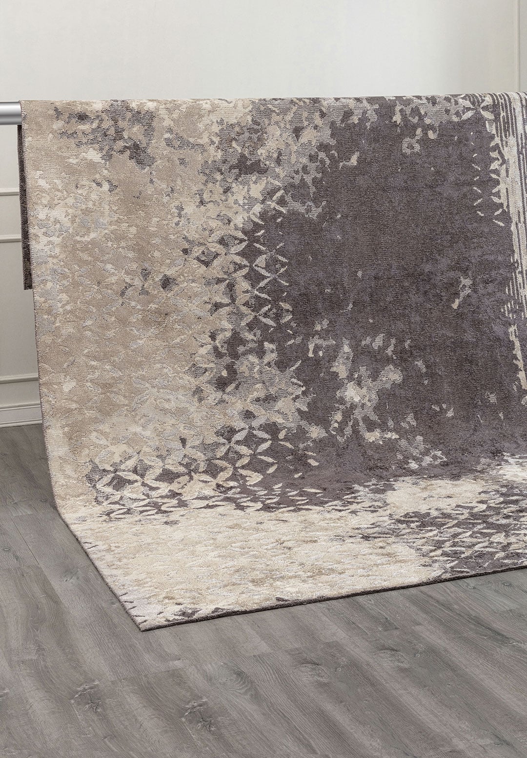 Bloom Charcoal - Cream Rug Rugs - Venetto Design Venettodesign.com