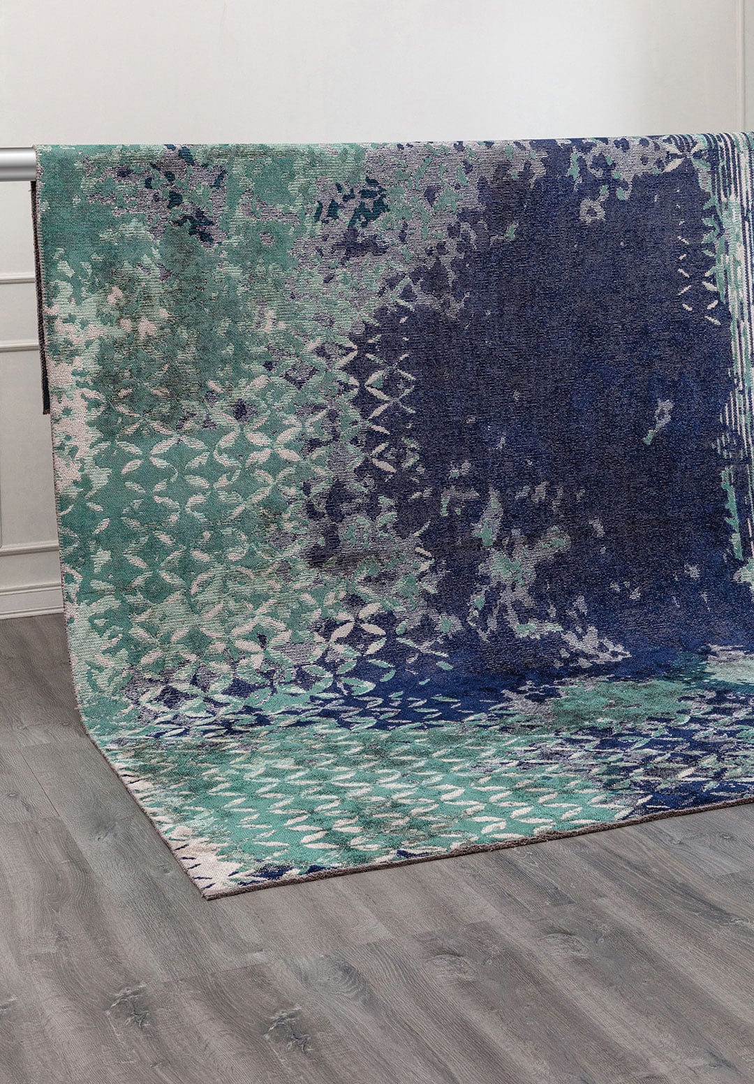 Bloom Dark Navy - Dark Green Rug Rugs - Venetto Design Venettodesign.com