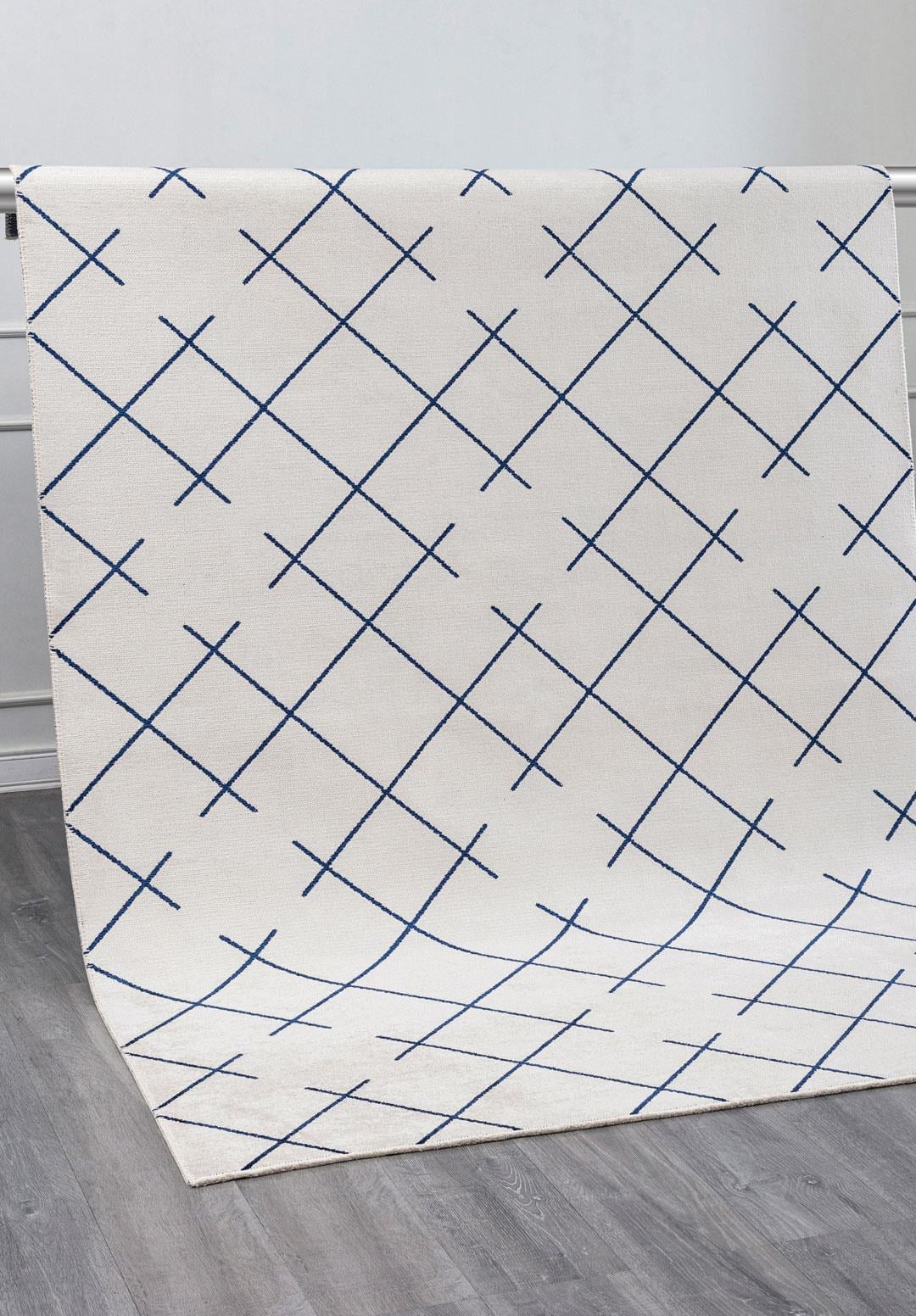 Fuse Dark Navy - Ecru Rug Rugs - Venetto Design Venettodesign.com