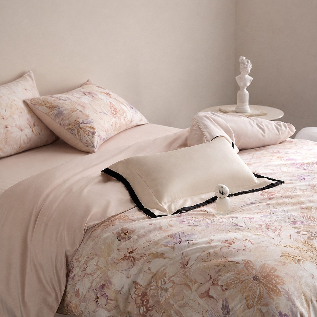 Lysora Blush Meadow Botanical Luxury Egyptian Cotton Duvet Cover Set with Watercolor Floral Print - Venetto Design Venettodesign.com