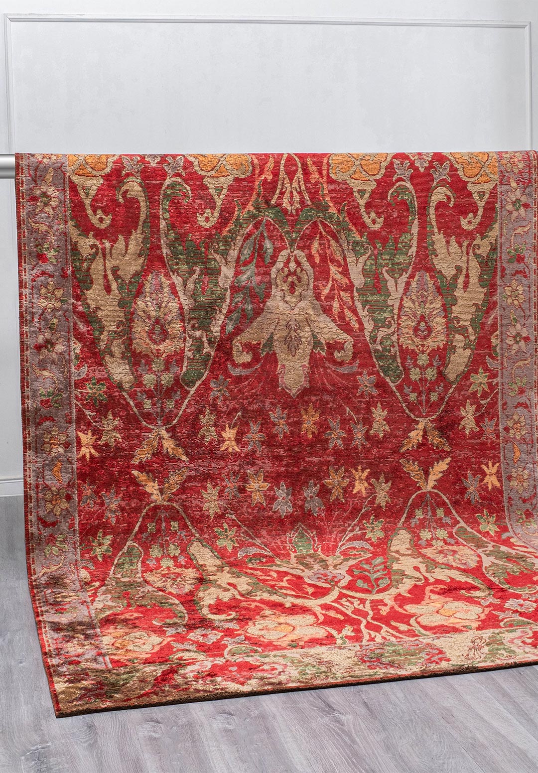 Velorien Forest Green - Red Rug Rugs - Venetto Design Venettodesign.com