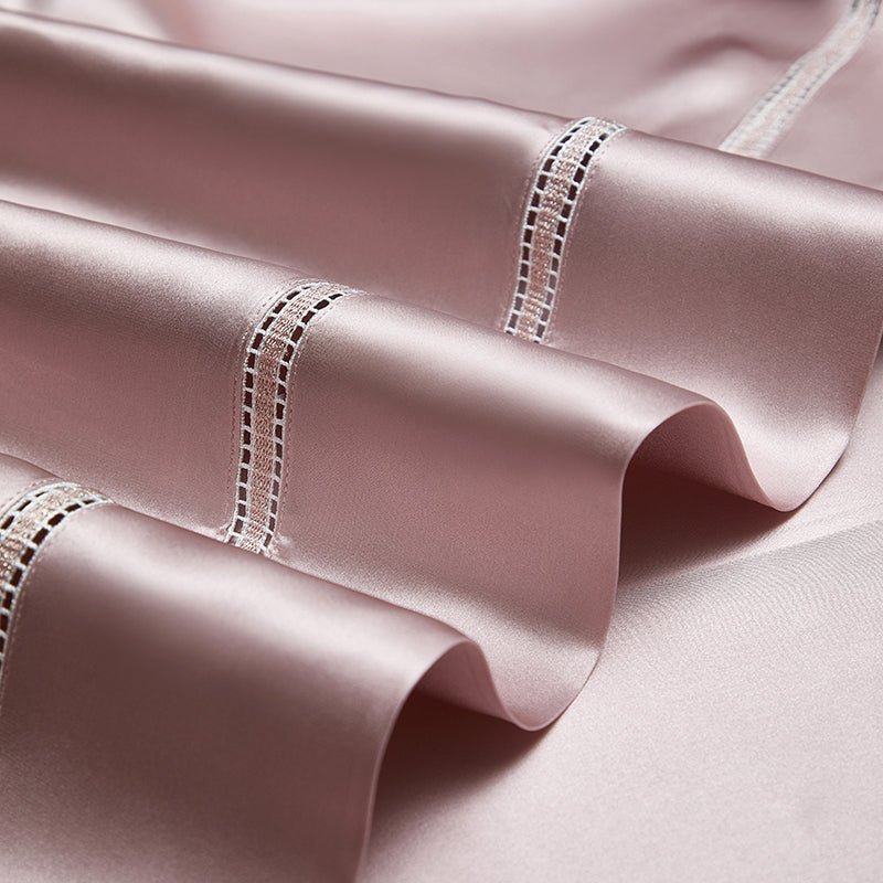 Solenne Magnolia Pink Luxury 19 Momme Pure Mulberry Silk Duvet Cover Set - Venetto Design Venettodesign.com