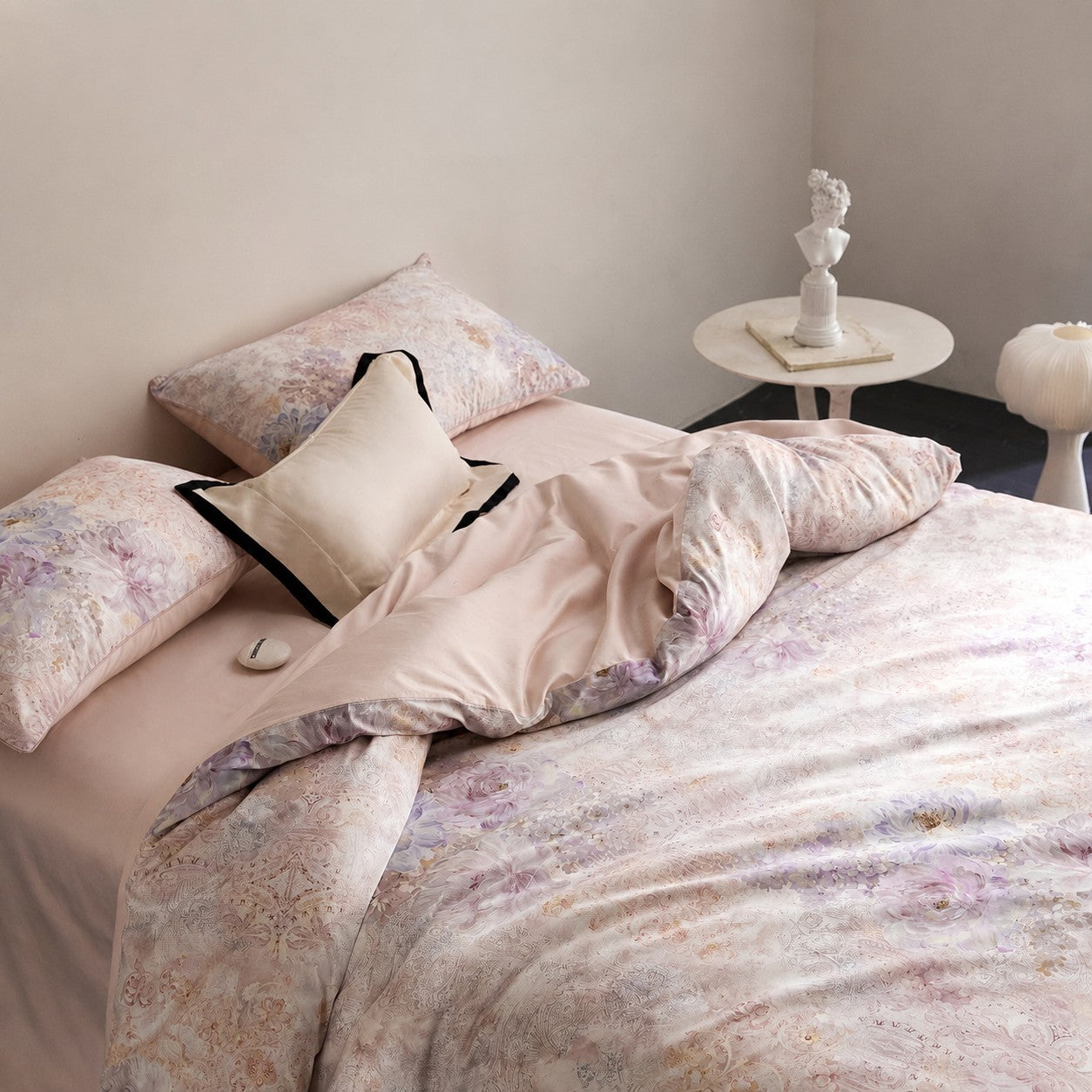 Evelisse Botanical Luxury Egyptian Cotton Duvet Cover Set with Floral and Ornamental Print - Venetto Design Venettodesign.com