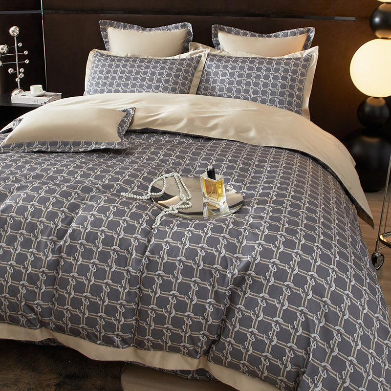 Alaric Geometric Luxury Egyptian Cotton Duvet Cover Set with Chain Print - Venetto Design Venettodesign.com