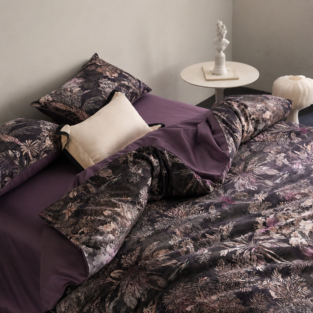 Savona Moonlit Canopy Botanical Luxury Egyptian Cotton Duvet Cover Set with Tropical Jungle and Floral Print - Venetto Design Venettodesign.com