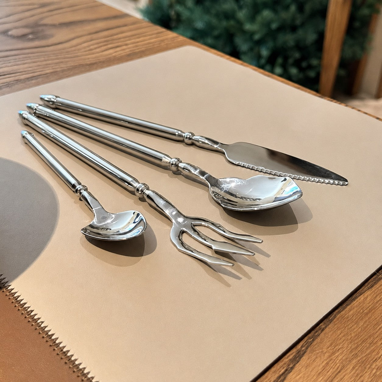 Lou Silver Exclusive 18/10 Stainless Steel Cutlery Set - Venetto Design Venettodesign.com