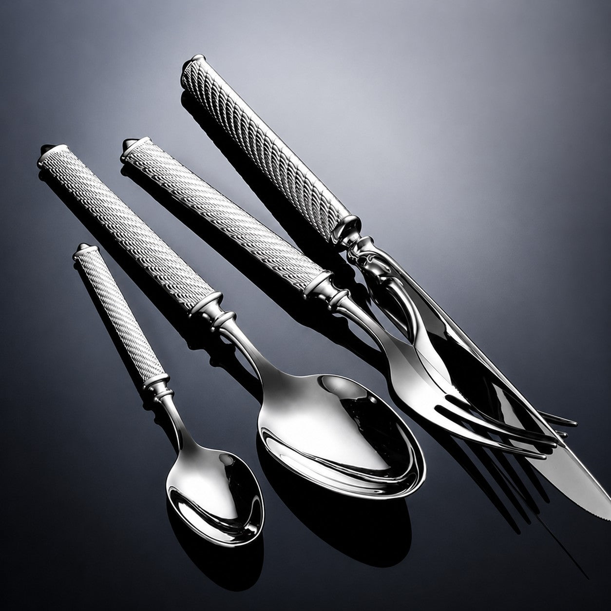 Realm Silver Luxury 18/10 Stainless Steel Cutlery Set with Crosshatched Handle - Venetto Design Venettodesign.com