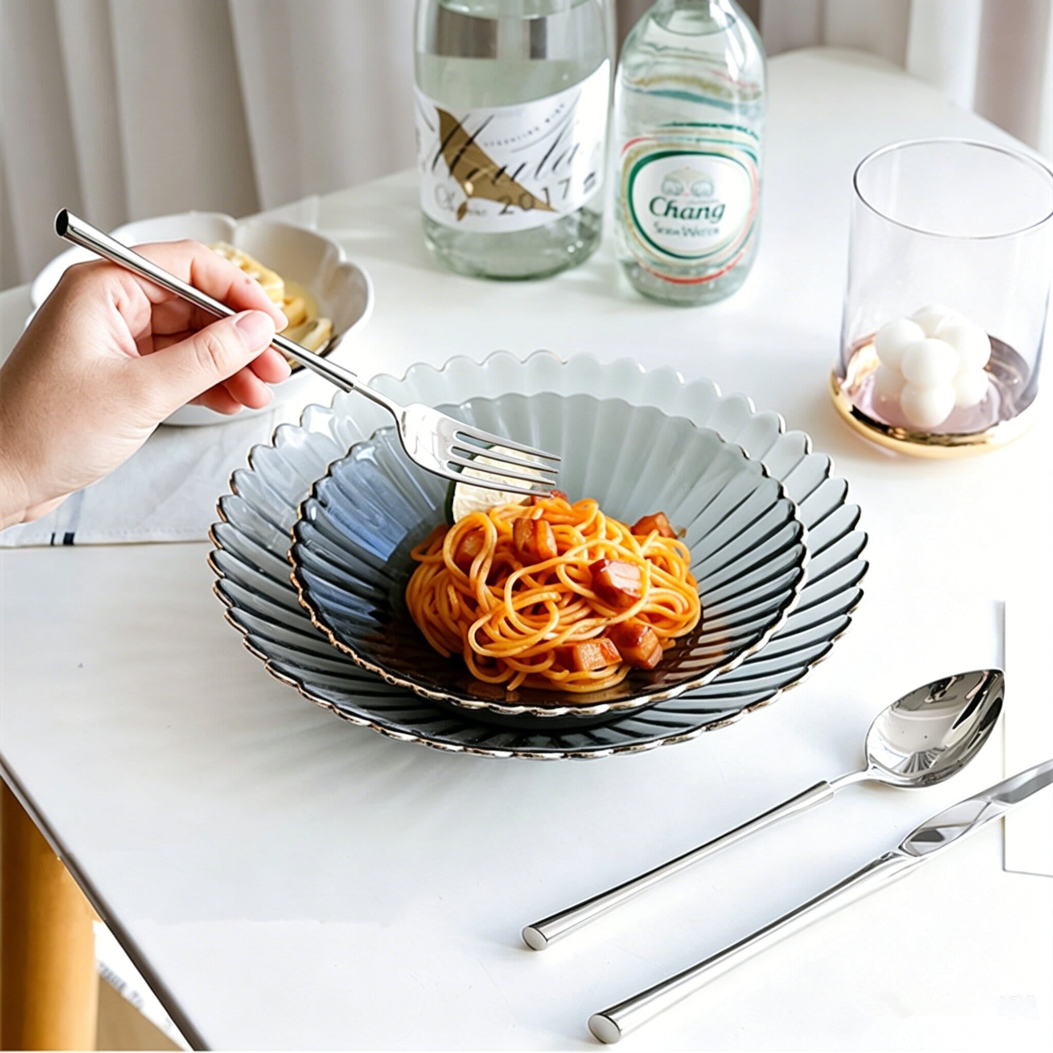 Ottoman Silver Luxury 18/10 Stainless Steel Cutlery Set - Venetto Design Venettodesign.com