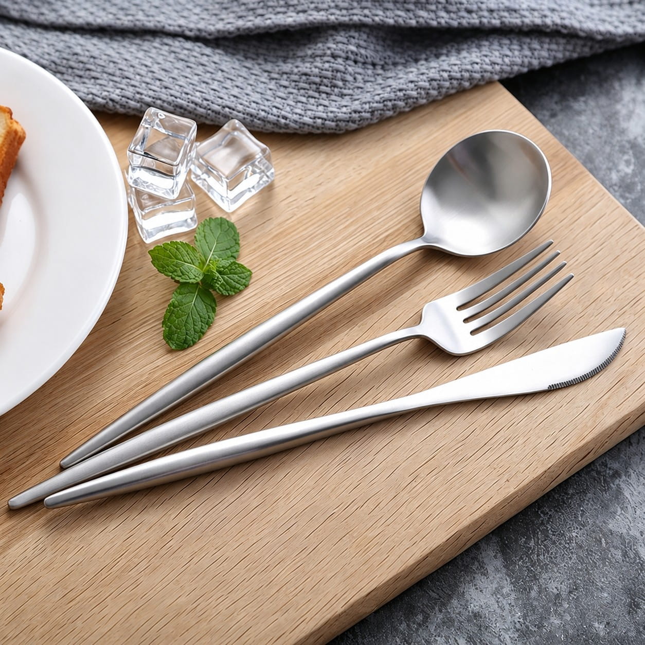 Arya Silver 18/10 Stainless Steel Cutlery Set - Venetto Design Venettodesign.com