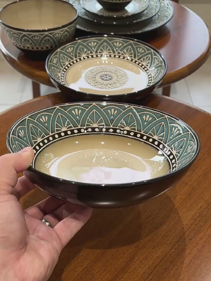 Cheap dinnerware sets for 8 sale