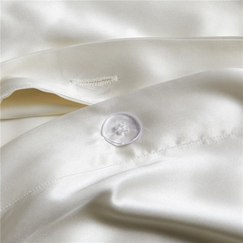 Eloise White Luxury Pure Mulberry Silk Bedding Set Duvet Cover Set - Venetto Design Venettodesign.com