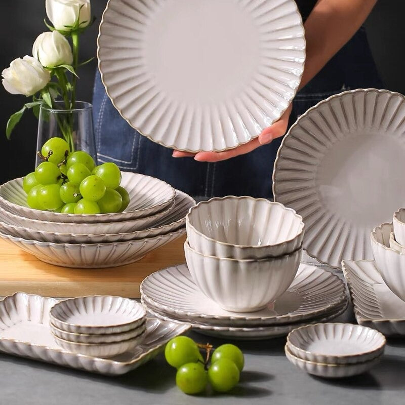 Tove Luxury Dinnerware Set Plate - Venetto Design Venettodesign.com
