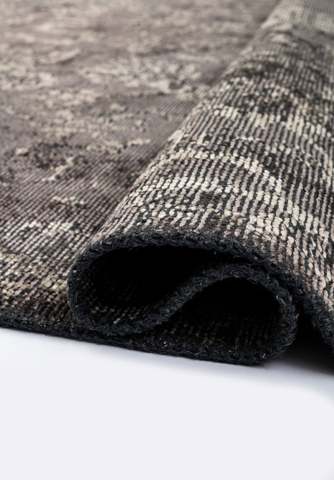 Classy Beige - Dark Grey Rug Rugs - Venetto Design Venettodesign.com
