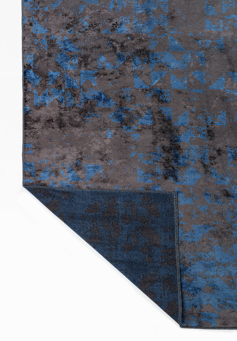 Triangle Charcoal - Navy Blue Rug Rugs - Venetto Design Venettodesign.com