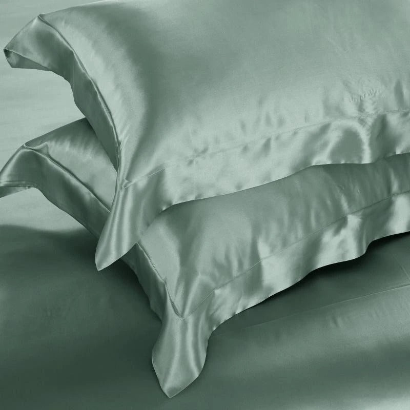 Eloise Pistachio Green Luxury Pure Mulberry Silk Bedding Set Duvet Cover Set - Venetto Design Venettodesign.com