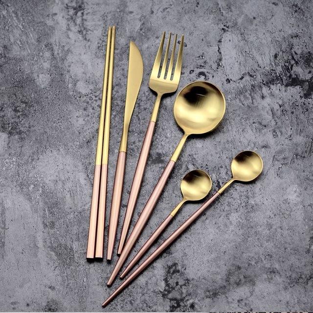Arya Pink Gold Cutlery Set Cutlery - Venetto Design 36 Pieces Set Venettodesign.com